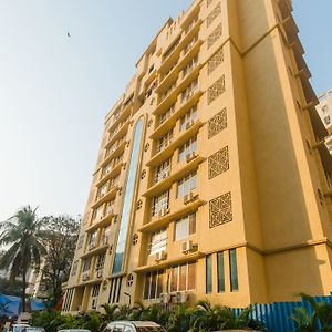 Oyo 11441 Hotel Blue Bells Residency